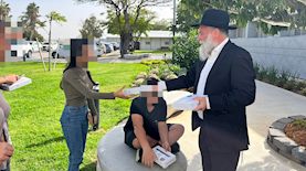 הרב מרקוביץ בעוטף עזה, צילום: דוברות הקהילה היהודית JCC חב"ד בקייב